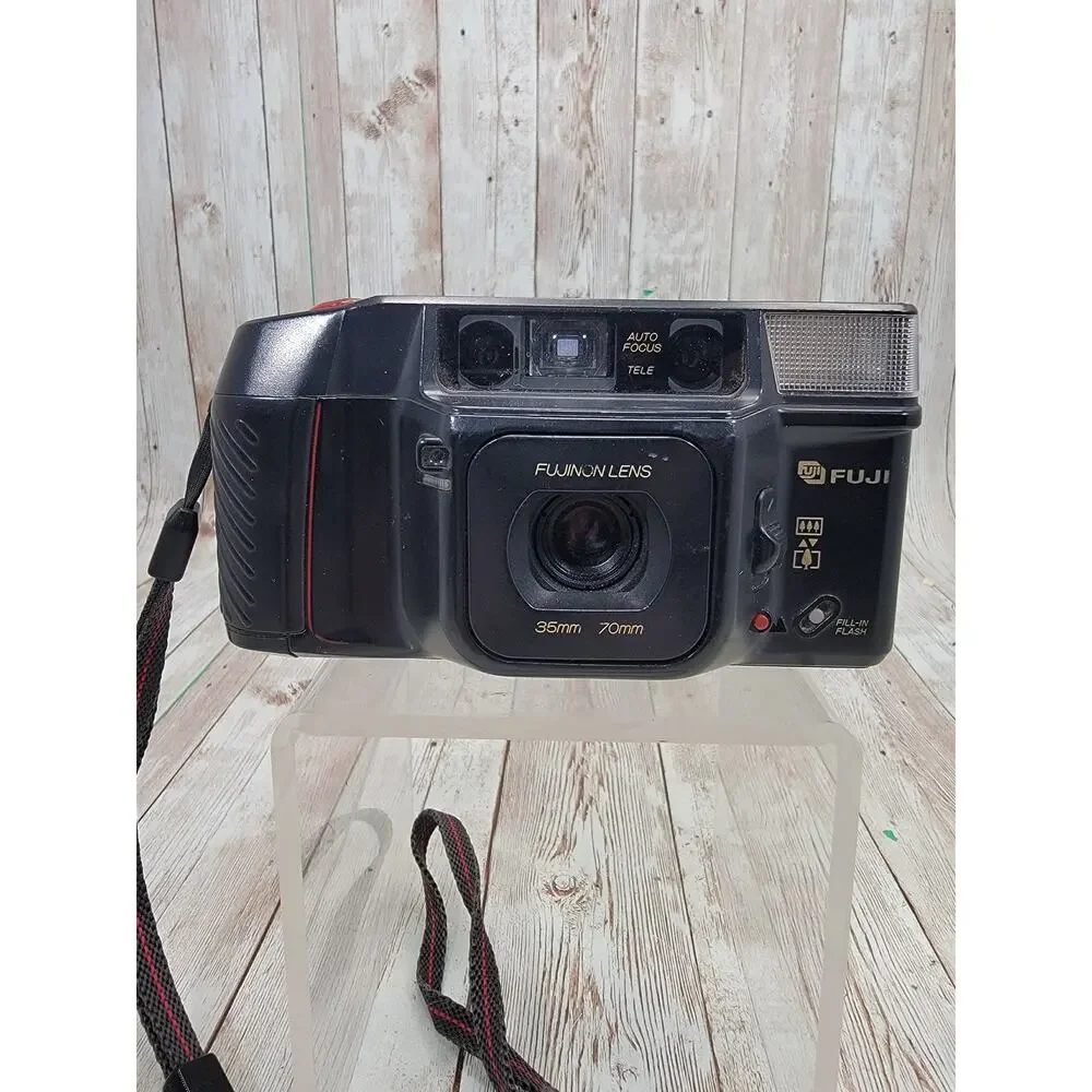 Fuji DL-400 TELE Point & Shoot 35mm Film Camera 35mm-70mm Lens Black w/2 Battery